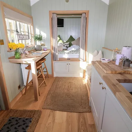 Shepherd Hut 1 Holiday home