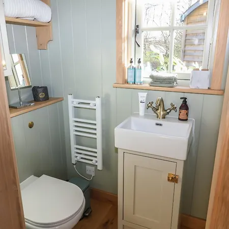 Shepherd Hut 1 Holiday home