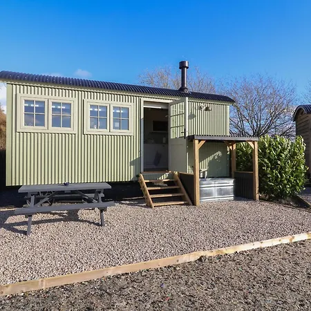 Shepherd Hut 1 Holiday home Harrogate